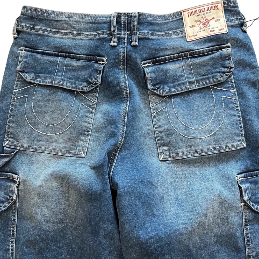 True Religion Cargo SN Straight Carpenter Jeans Med Wintry Wash 600876‎ Mens 28